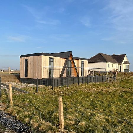 Seas The Day - Self Catering Lodge North Uist Paible ภายนอก รูปภาพ