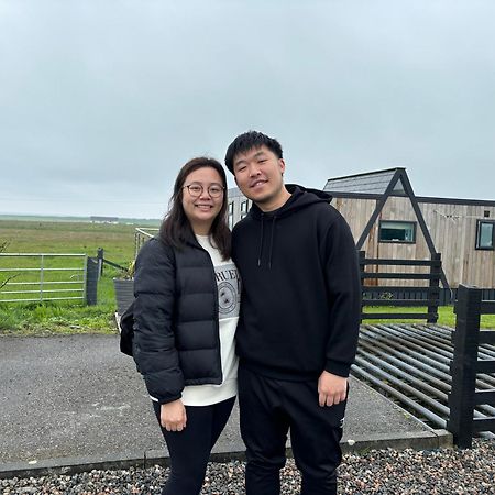 Seas The Day - Self Catering Lodge North Uist Paible ภายนอก รูปภาพ