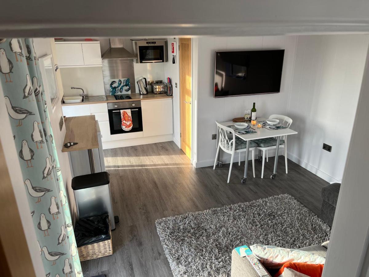 Seas The Day - Self Catering Lodge North Uist Paible ภายนอก รูปภาพ