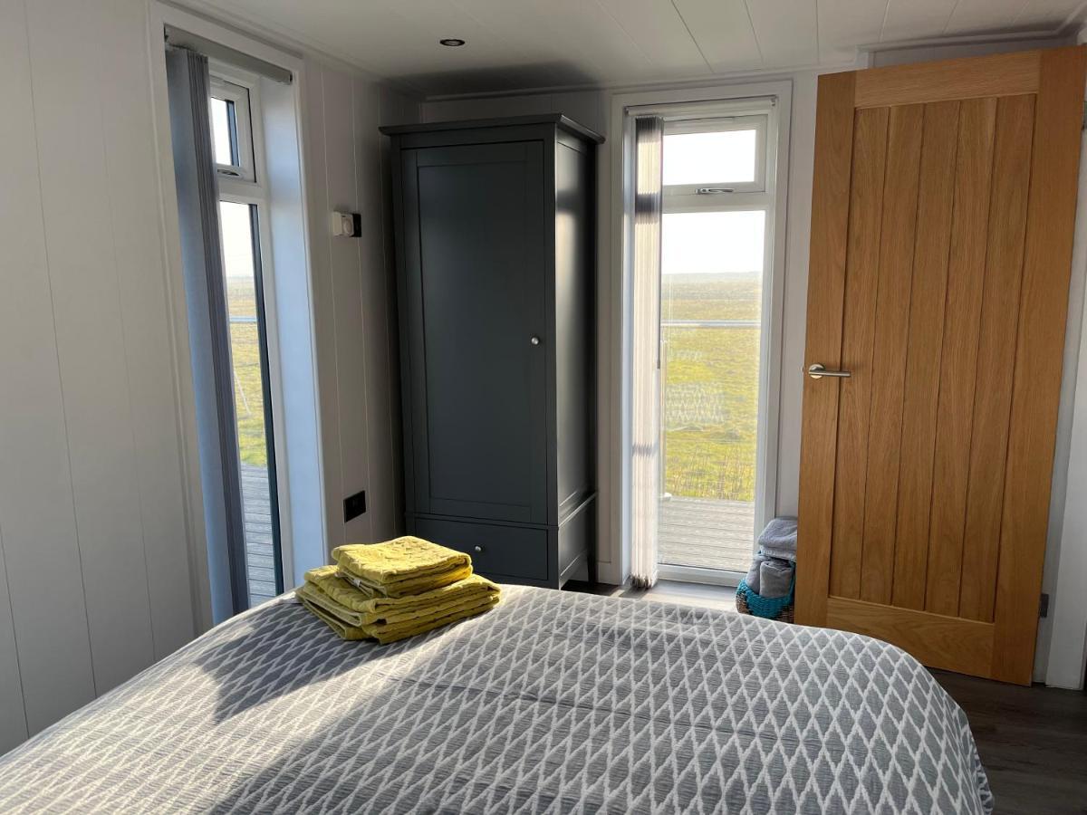 Seas The Day - Self Catering Lodge North Uist Paible ภายนอก รูปภาพ