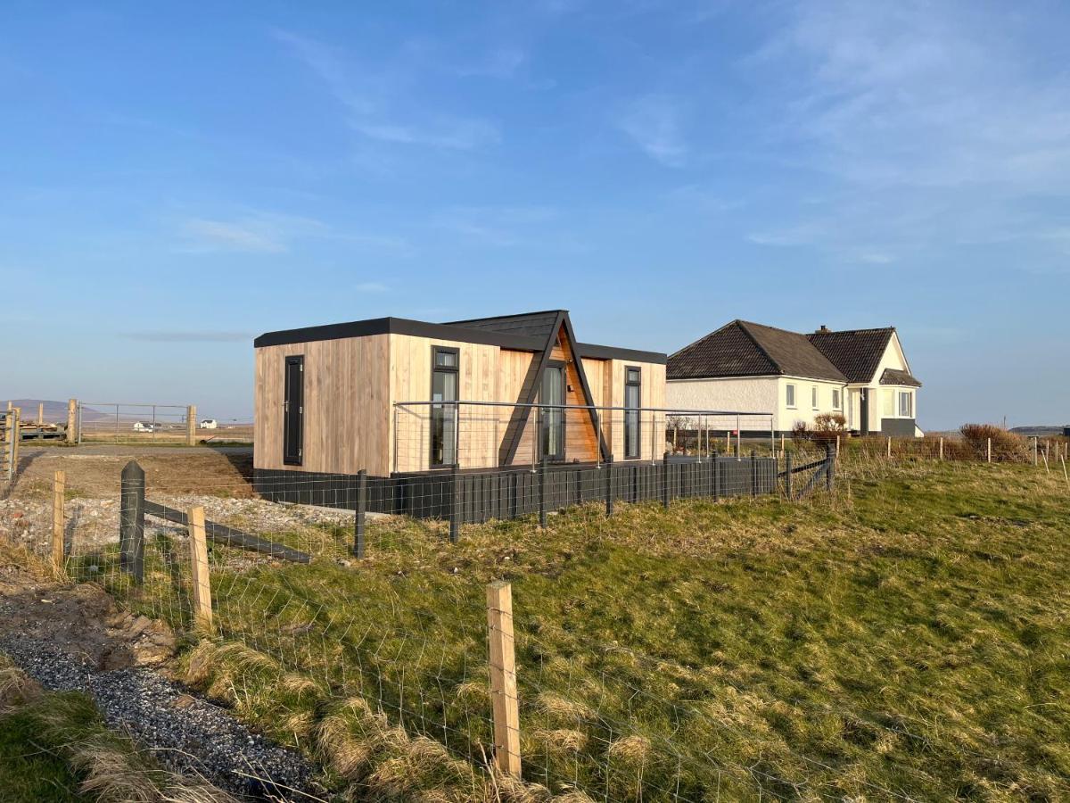 Seas The Day - Self Catering Lodge North Uist Paible ภายนอก รูปภาพ