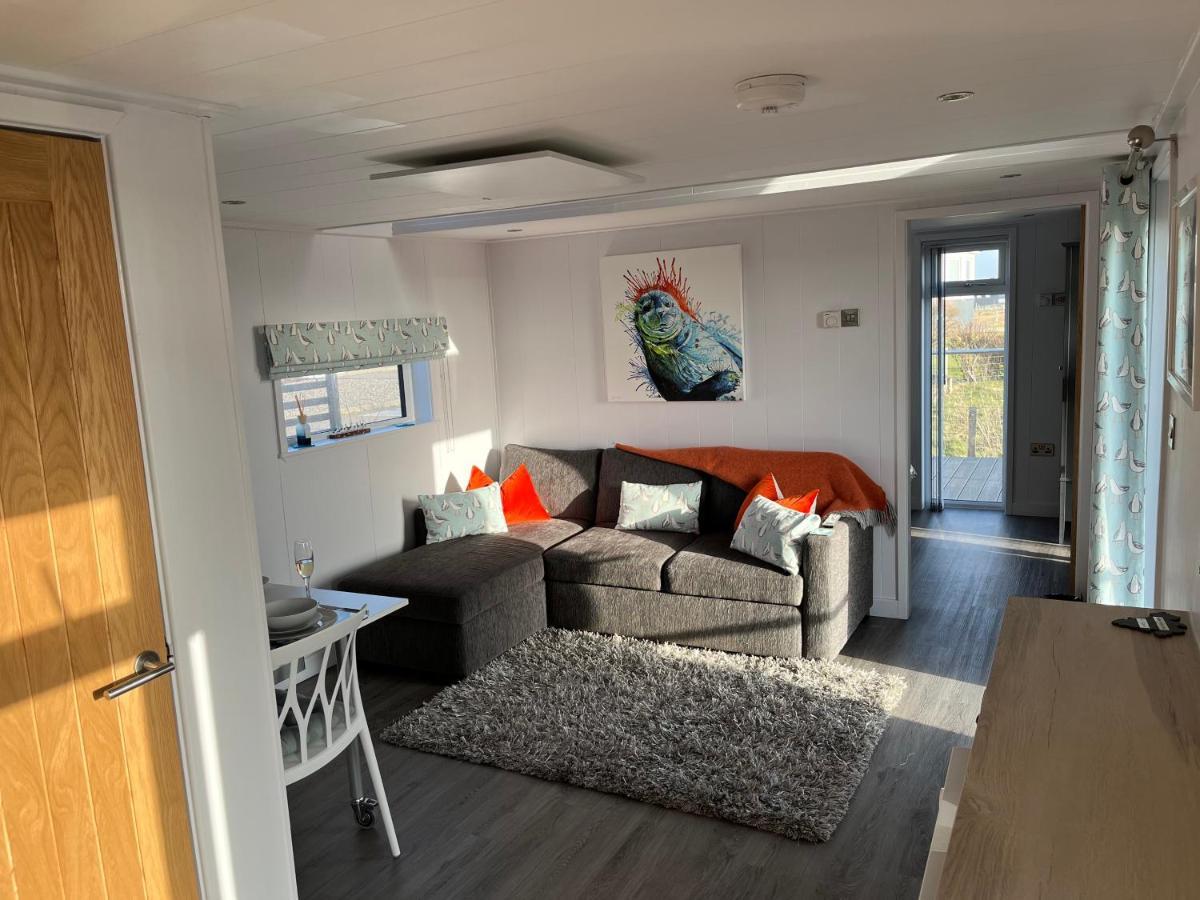 Seas The Day - Self Catering Lodge North Uist Paible ภายนอก รูปภาพ